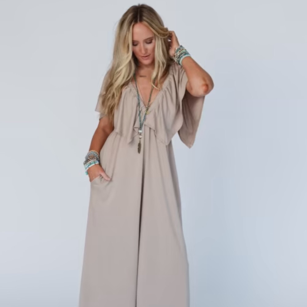 NWT size MEDIUM Three Bird Nest “on repeat open back ruffle jumpsuit”
